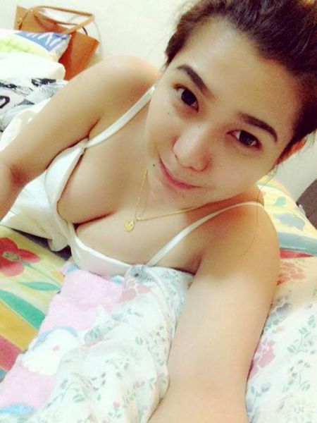 slimpics memek online gambar 1