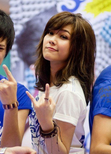 dewi bugil