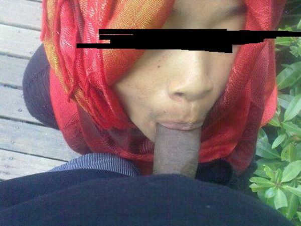 jilat memek perawan