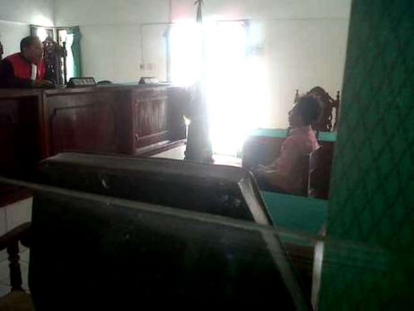 ngintip sarah azhari mandi