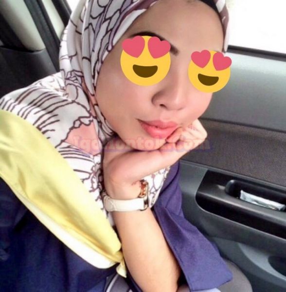 suami isteri hisap payudara