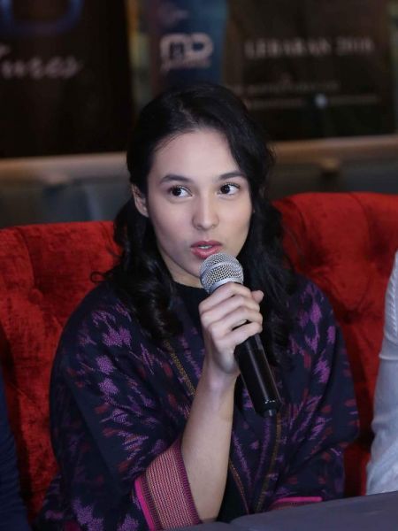 cewek tidur bugil