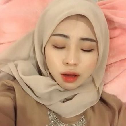 jilbab lesbi