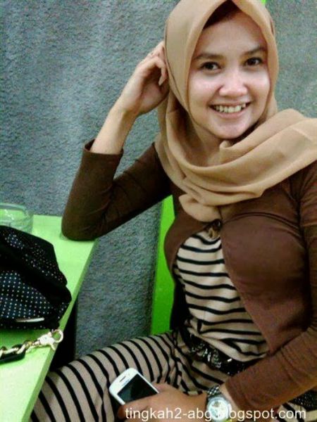 jilbab bugil