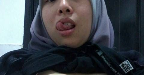 nikmatnya ngintip tetangga