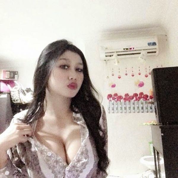 bugil montok