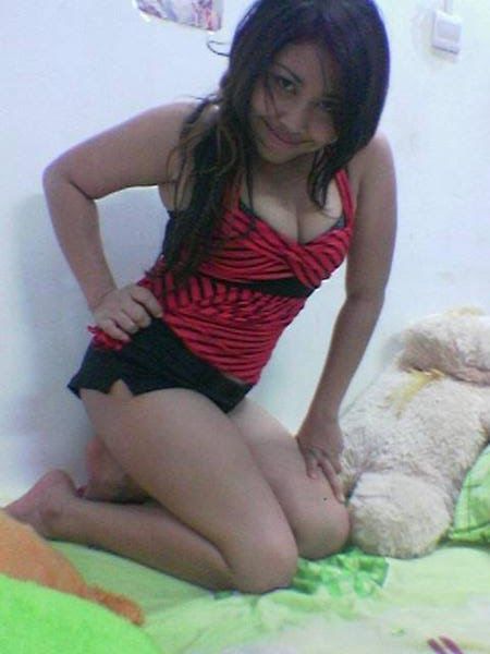 artis bugil