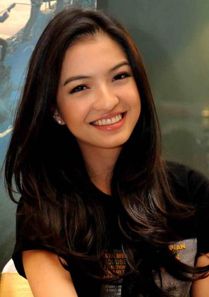 artis cantik bugil