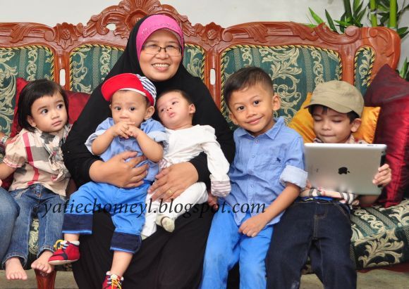 intip tetangga mandi