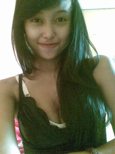 cewek isap kontol
