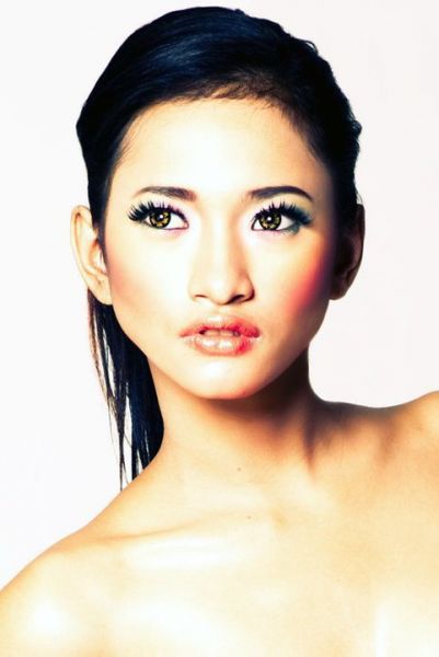 sandra dewi bugil