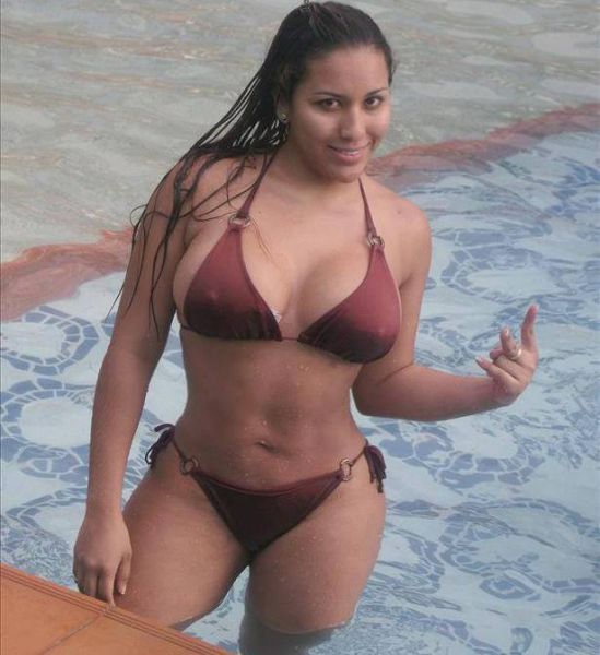 tetek besar sharifah aini