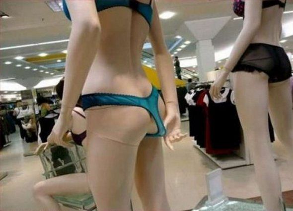 gambar perempuan telanjang