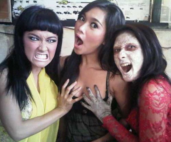 gadis bugil hot