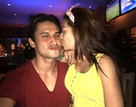 gadis telanjang bulat