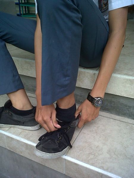 kaos kaki orang jepang