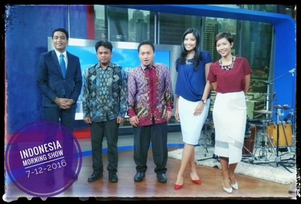 kaos kaki kaki mata