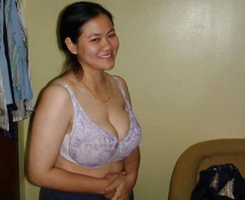 tukang urut perempuan di rumah