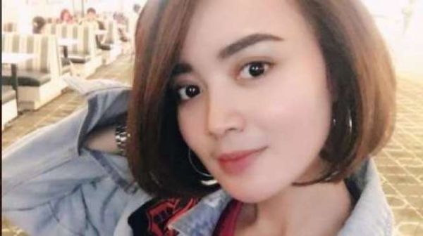 pepek artis indonesia