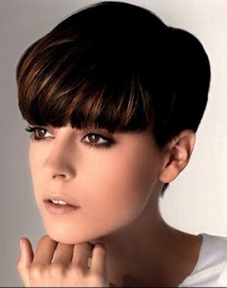 model rambut pendek korea