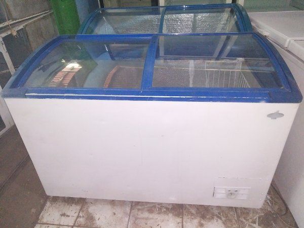 mencari pembantu rumah