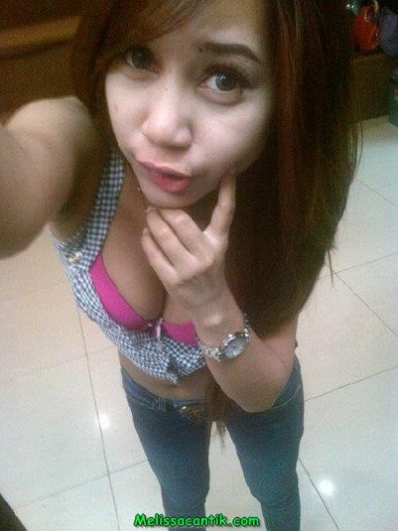 gambar cewek mandi
