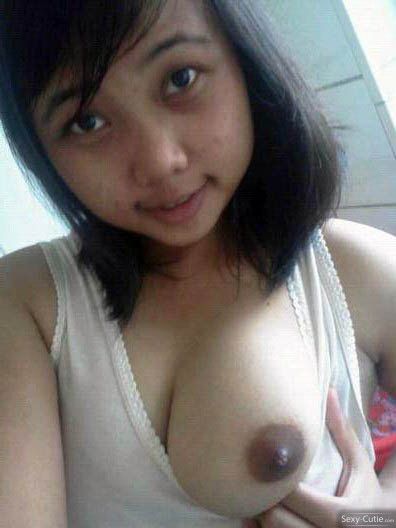 dewi persik telanjang bulat