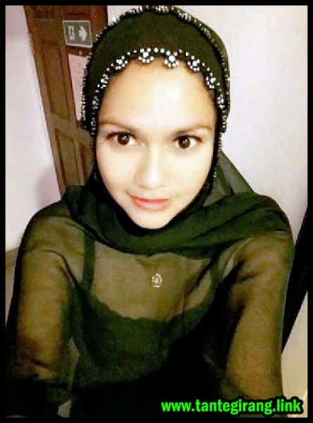 cantik berjilbab