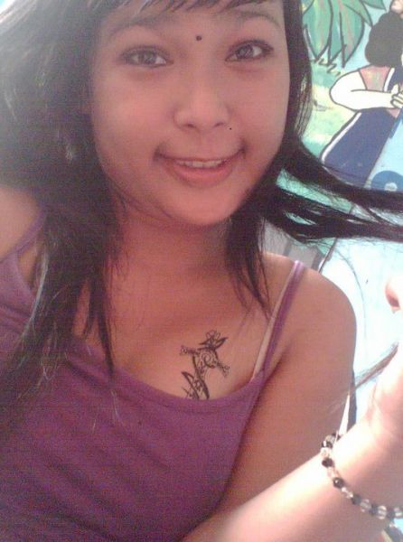 gadis bugil