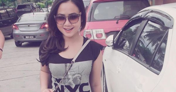 gambar kemaluan wanita bersalin