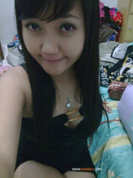 ngentot memek abg smp mulus