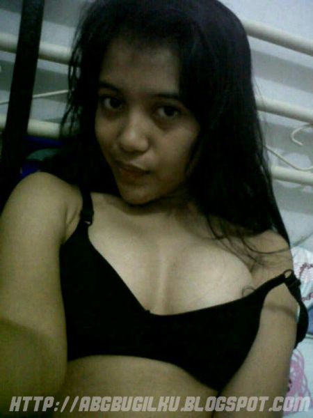 kontol masuk memek perawan