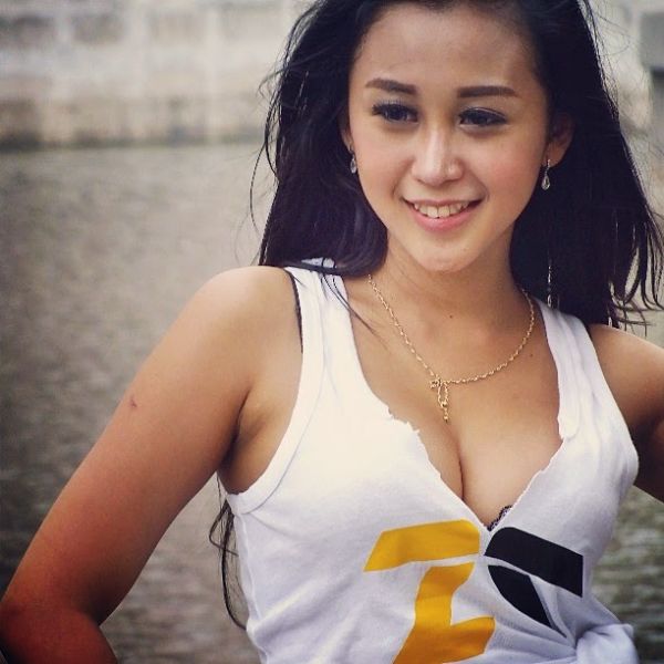 ngentot memek jilbab