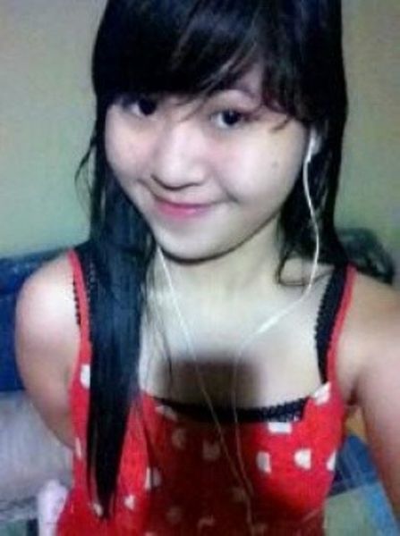 cewek jilbab bugil