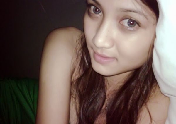 ayu azhari ngentot