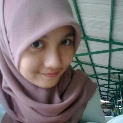 cewek pamer memek
