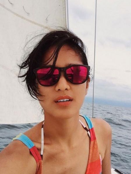 artis memek terbuka italia