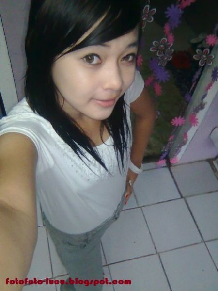 cewek jilbab bugil