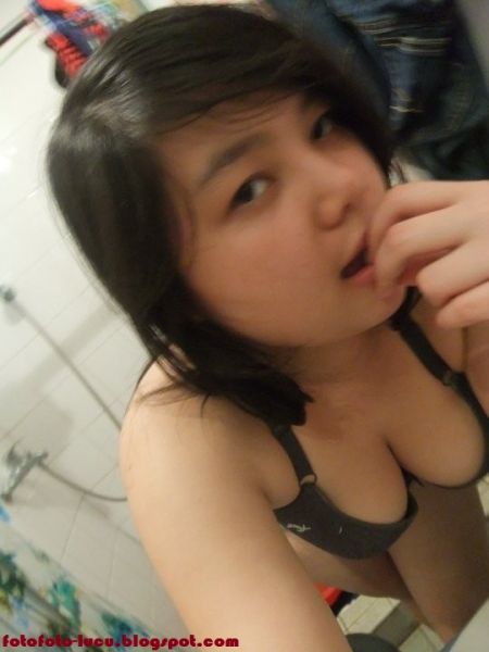 cewek cantik bugil