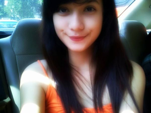 mikha tambayong outer