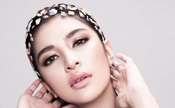 mikha tambayong comel