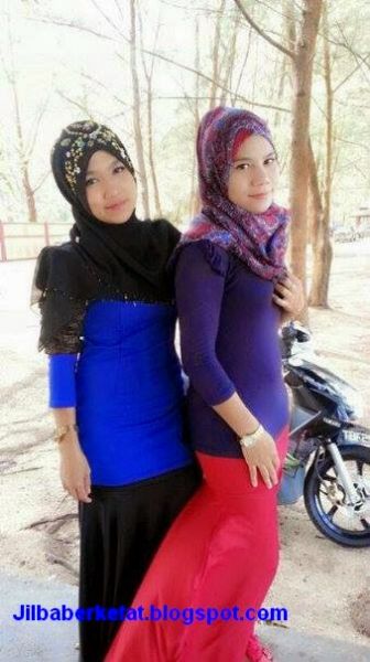 gadis melayu pakai seluar ketat