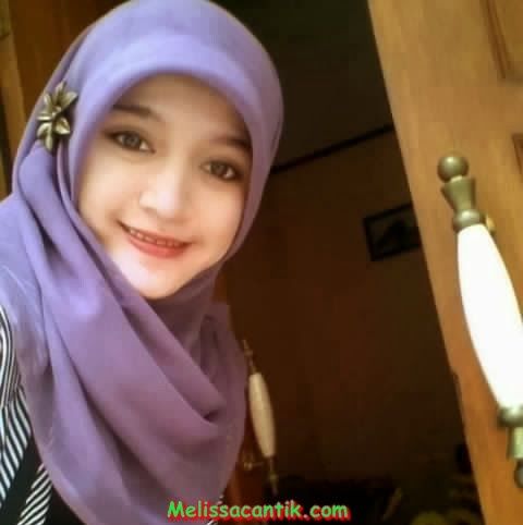 ngintip cewek mandi telanjang