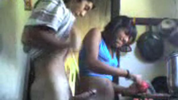 ngewe pembantu