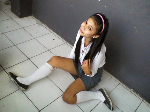 syahrini celana dalam