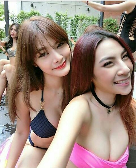 ngintip paha mulus