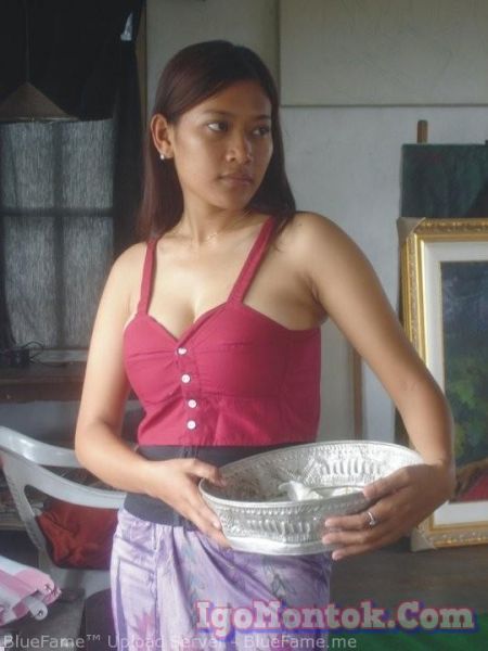 wanita bugil