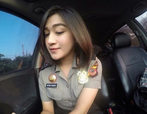 kumpulan polwan cantik