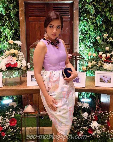 model bugil