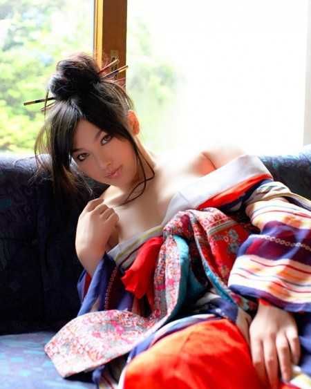 sara jav saori